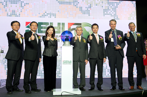 news_release_20121106_02.jpg