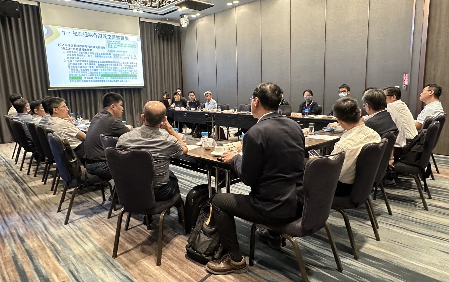 SEYI y la Asociación de Constructores de Máquinas Herramienta y Accesorios de Taiwán (TMBA) Colaboran para Promover la PCR de Prensas, Apoyando el Progreso de la Industria Hacia el Desarrollo Sostenible ESG